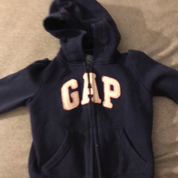 GAP Other - Gap sweatshirt GAP Other - Gap sweatshirt